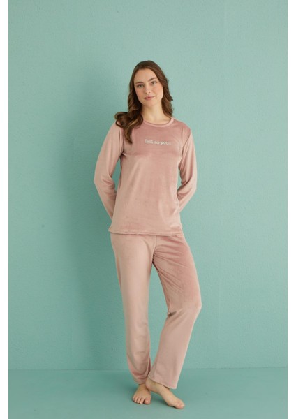 13166-8 Kadın Feel So Good Kadife Pijama Takım modelleri