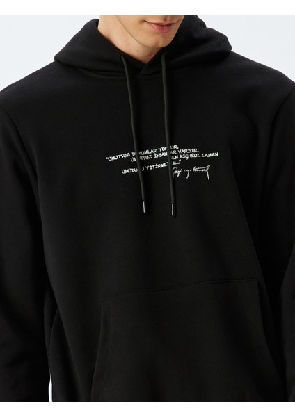 Kapşonlu Kanguru Cepli Pamuk Karışımlı Atatürk Sweatshirt indirimleri