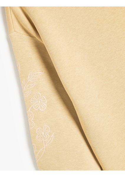 Basic Sweatshirt Şardonlu Bisiklet Yaka modelleri