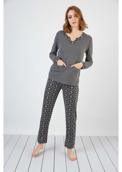 13174 Kadın V Yaka Cepli Jakar Pijama Takım modelleri