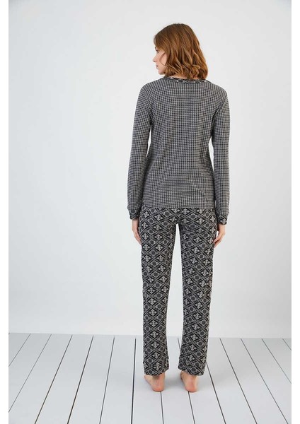 13174 Kadın V Yaka Cepli Jakar Pijama Takım fırsatları