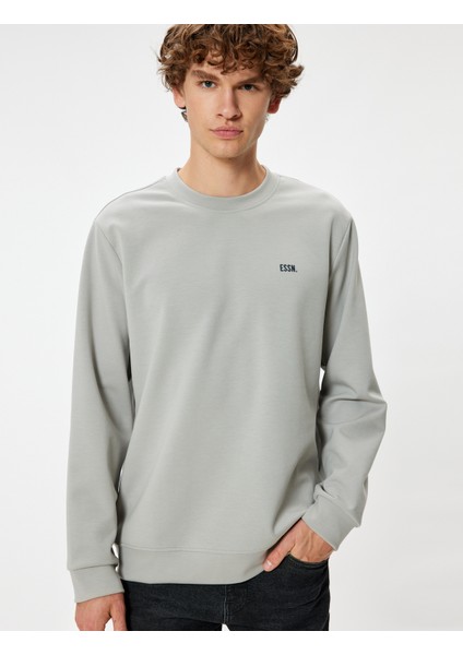 Bisiklet Yaka Sweatshirt Minimal Baskılı Basic Interlok Kumaş Pamuk Karışımlı
