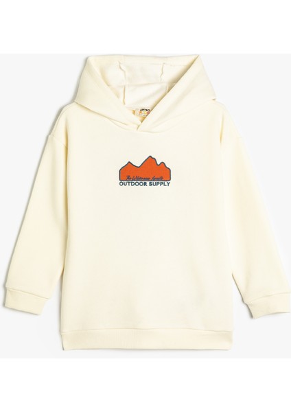 Uzun Kollu Kapşonlu Sweatshirt Baskı Detaylı