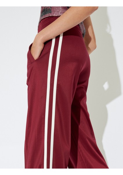 x Inji - Geniş Paça Beli Lastikli Dikiş Detaylı Cepli Biyeli Eşofman Pantolon indirimleri