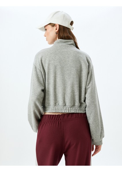 Rahat Kalıp Dik Yaka Crop Fermuarlı Sweatshirt