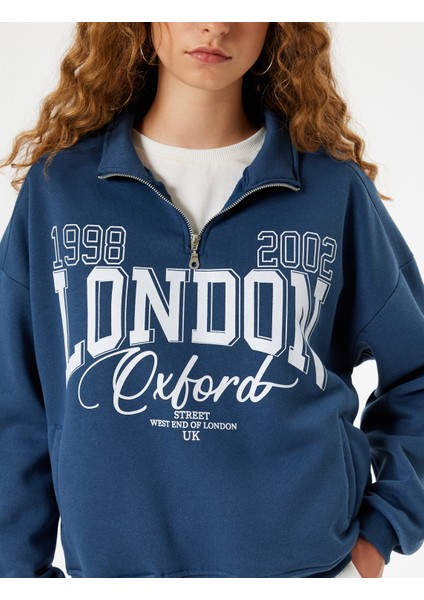 Yarım Fermuarlı Sweatshirt Oversize Kolej Baskılı Cep Detaylı indirimleri