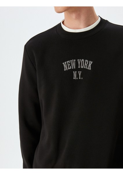 Bisiklet Yaka Slogan Işlemeli Sweatshirt indirimleri