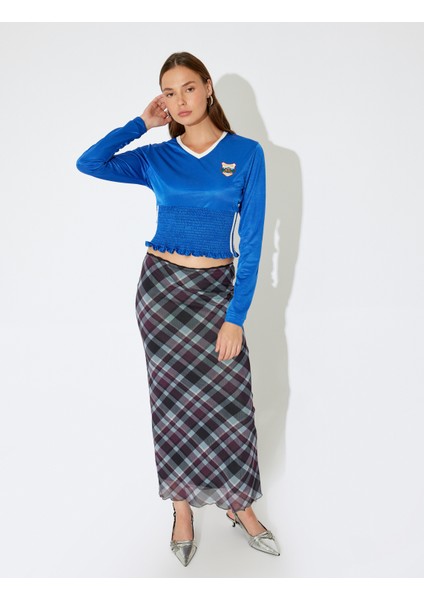 x Inji - V Yaka Kolej Nakışlı Biyeli Gipeli Uzun Kollu Slim Fit Tişört fiyatları