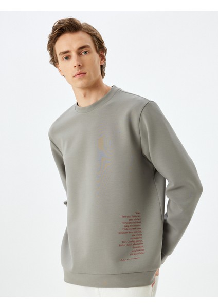 Bisiklet Yaka Pamuk Karışımlı Atatürk Baskılı Sweatshirt