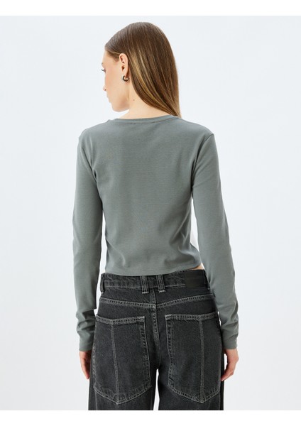 Uzun Kollu Dikiş Detaylı Slogan Baskılı Slim Fit Bisiklet Yaka Tişört fırsatları