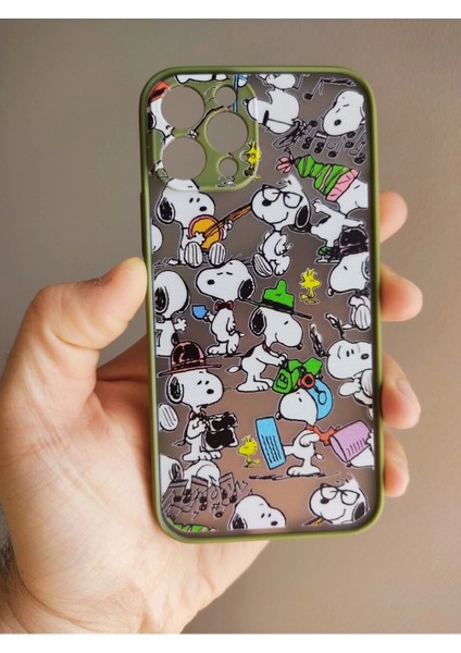 iPhone 12 Pro Uyumlu Kamera Korumalı Karışık Snoopy Tasarım Tuşları Renkli Kamera Korumalı Hux Kılıf