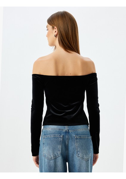 Metalik Fiyonk Detaylı Omzu Açık Kadife Bluz fırsatları