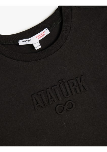Tişört Atatürk Işlemeli Uzun Kollu Bisiklet Yaka modelleri