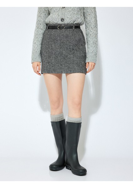 x Şahika Ercümen - Yumuşak Dokulu Yün Karışımlı A Kesim Kemerli Cepli Kaşe Mini Etek modelleri