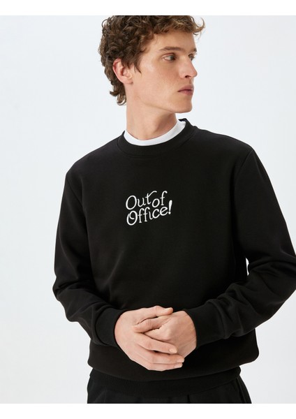 Pamuk Karışımlı Bisiklet Yaka Slogan Baskılı Sweatshirt