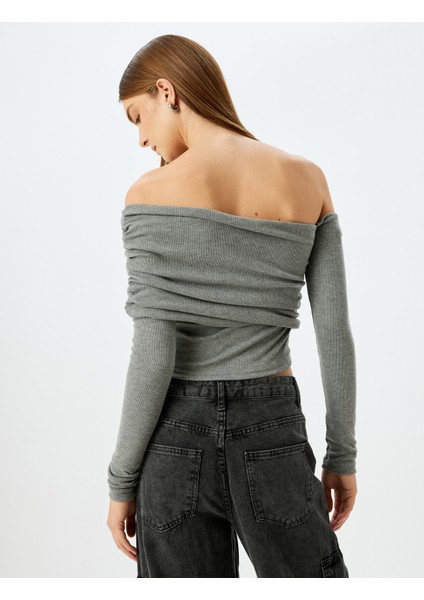 Uzun Kollu Slim Fit Asimetrik Omzu Açık Madonna Yaka Crop Tişört fırsatları