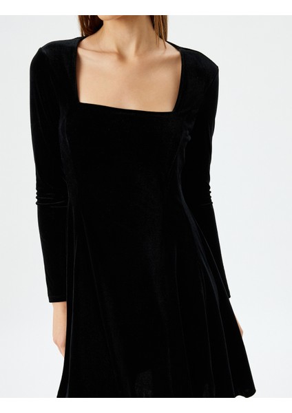 Uzun Kollu Kare Yaka Mini Kadife Elbise indirimleri