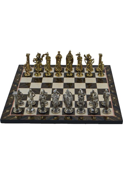 Büyük Boy Metal Ingiliz Satranç Takımı Parlak ve Katlanır Ceviz Desenli Mdf Satranç Tahtası (43X43 Cm.)