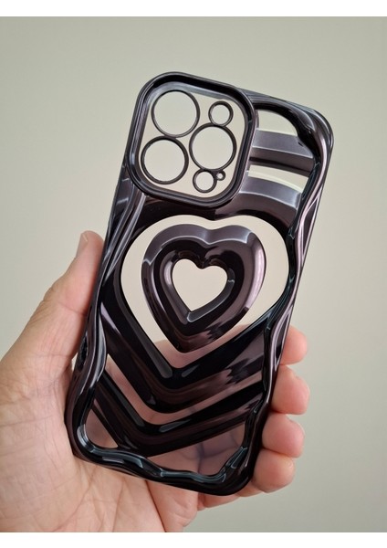 iPhone 14 Pro Max Kalpli 3D Metalik Görünümlü Kamera Korumalı Lüks Kılıf