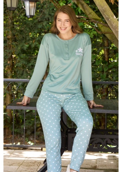 Düğmeli Yaka Uzun Kol Yeşil Pijama Takımı - 8700