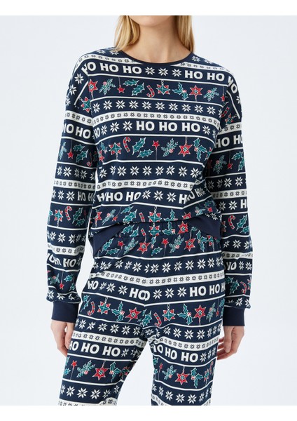 Yılbaşı Temalı Baskılı Pijama Takımı indirimleri