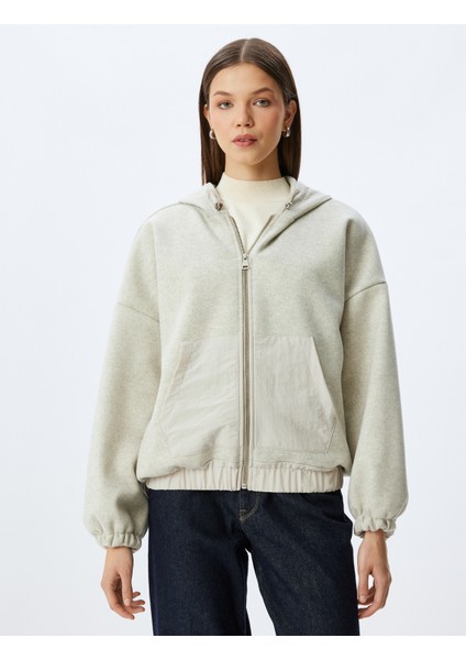 Fermuarlı Kapüşonlu Cep Detaylı Büzgülü Oversize Sweatshirt