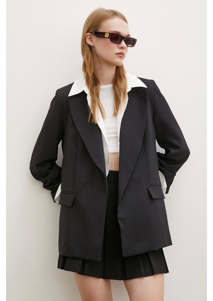 Çizgi Astarlı Cep Kapaklı Blazer Ceket Siyah