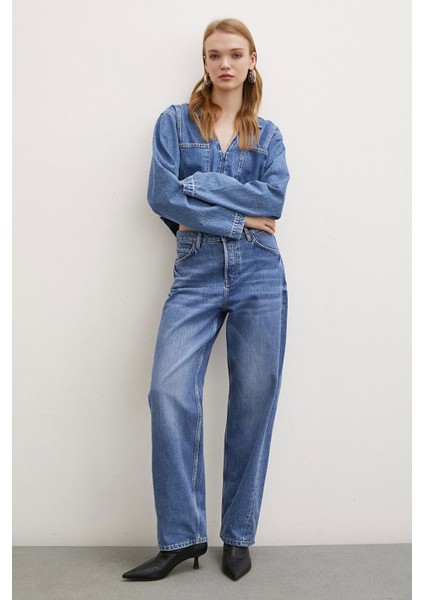 Yüksek Bel Düğme Kapamalı Mom Jean Mavi