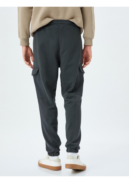 Beli Bağcıklı Pamuk Karışımlı Şardonlu Kargo Cepli Eşofman Altı fırsatları