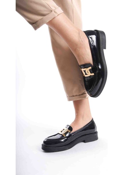 Kadın Vegan Deri Tokalı Loafer