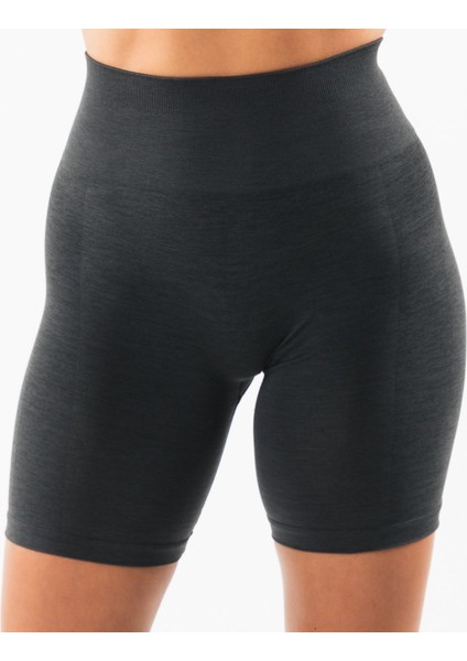 Alp Kalçası Büzgülü Seamless Push Up Şort modelleri