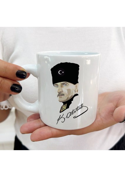 Her Yaşa ve Zevke Uygun Gazi Mustafa Kemal Atatürk Kupa Bardaklar