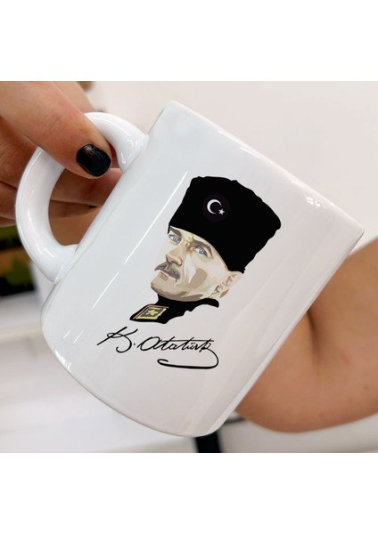 Her Yaşa ve Zevke Uygun Gazi Mustafa Kemal Atatürk Kupa Bardaklar
