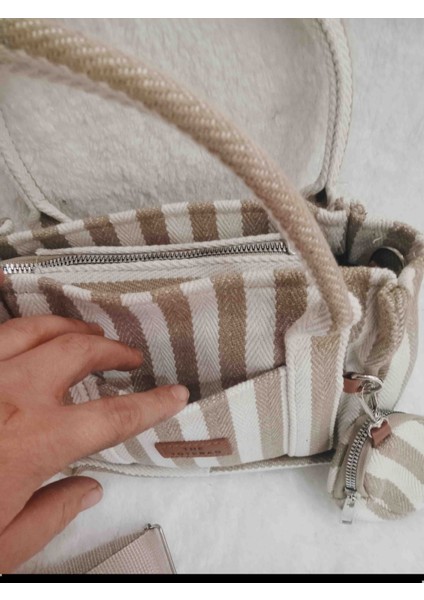 Renkli Cüzdanlı Çizgili Çanta