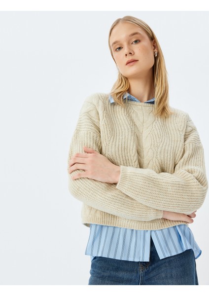 Bisiklet Yaka Saç Örgü Dokulu Rahat Kalıp Triko Kazak