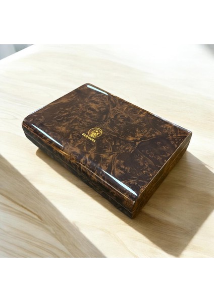 Guevara Ceviz Kaplama Puro Kutusu Humidor 8's