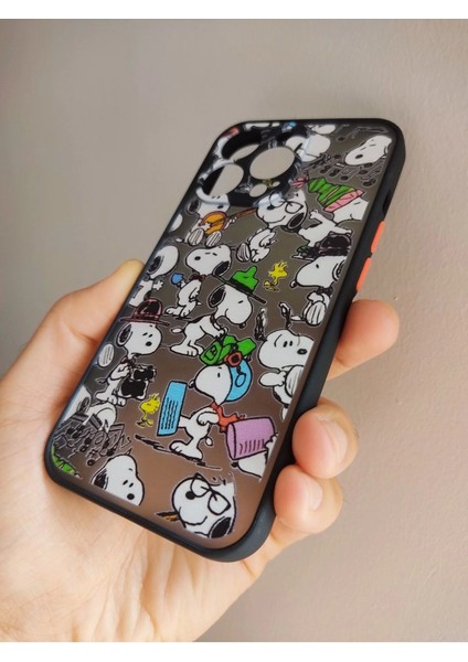 iPhone 13 Pro Uyumlu Snoopy Tasarım Tuşları Renkli Kılıf modelleri