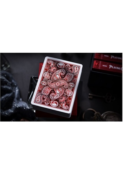Scarlet Wonder Premium Oyun Kağıdı Limited Edition Koleksiyonluk Iskambil Kartları fırsatları