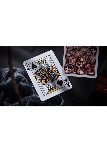 Scarlet Wonder Premium Oyun Kağıdı Limited Edition Koleksiyonluk Iskambil Kartları indirimleri