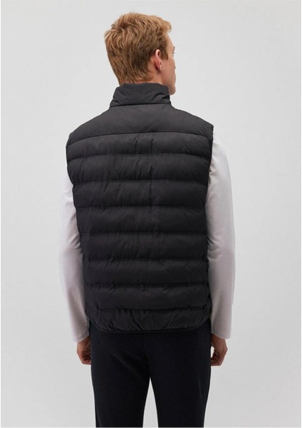 M0110402-900 Erkek Yelek fiyatları