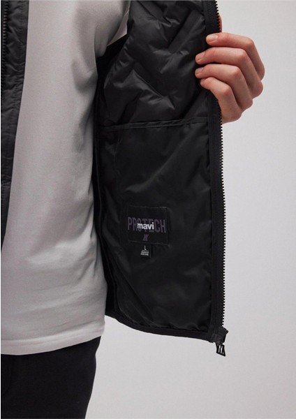 M0110402-900 Erkek Yelek fırsatları