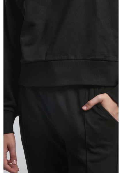 Kadın Siyah Sweatshirt indirimleri