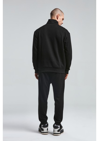 Erkek Siyah Sweatshirt fırsatları