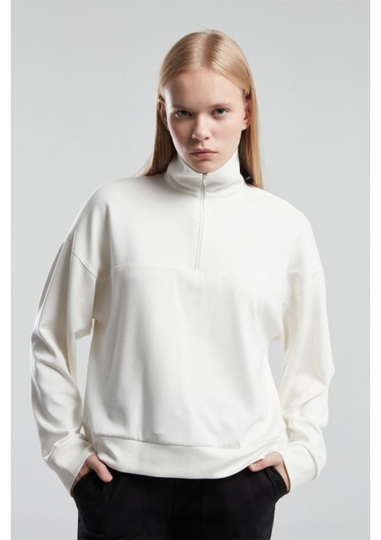 Kadın Beyaz Sweatshirt