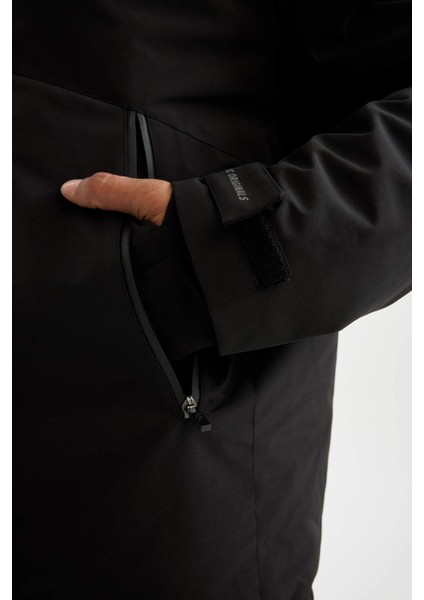 Fit Termometreli Mont Parka Su İtici Rüzgar Geçirmez Slim Fit Dar Kesim Kapüşonlu Fermuarlı C6056AX24WN