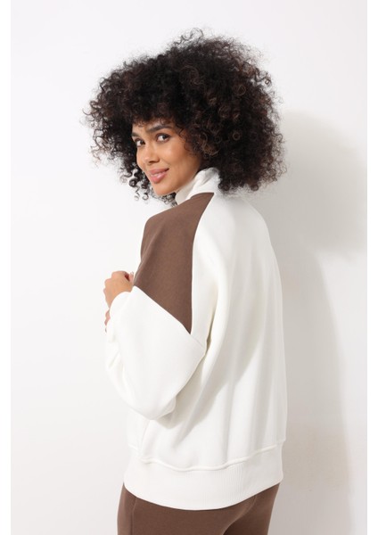Kahverengi Kadın Yarım Balıkçı Yaka Fermuarlı Blok Parçalı Nakış Detaylı Oversize Sweatshirt - 2451 indirimleri