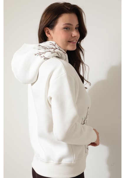 Ekru Önü ve Kapüşonu Dal Nakışlı Kapüşonlu Sweatshirt - 2429