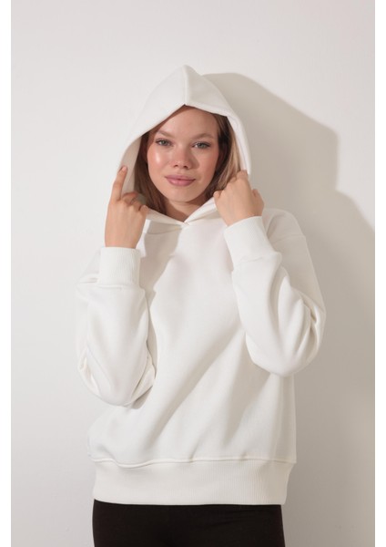 Ekru Sırtı Etnik Nakış Işlemeli Bisiklet Yaka Sweatshirt - 2435 fiyatları