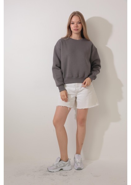 Antrasit Sırtı Etnik Çiçek Nakış Işlemeli Bisiklet Yaka Sweatshirt - 2438