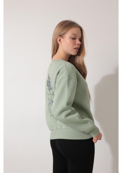 Yeşil Sırtı Etnik Çiçek Nakış Işlemeli Bisiklet Yaka Sweatshirt - 2438
